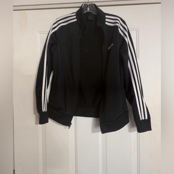 Adidas jacket is a unisex child’s size Small. - Picture 4 of 7